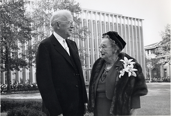 <p>Roy (1881–1966) and Rachel (1882–1963) Hunt, with Hunt Library in the background, Dedication Day exercises, 10 October 1961, photograph by an unknown photographer, HI Archives Institutional Archives collection, Dedication Day October 1961 album, photo 1.</p>